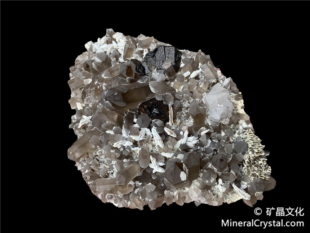 锡石、毒砂、水晶